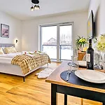 Apartmán Osiedle Skalne - Blisko Western City, Wypozyczalni Quadow - By Royal Aparts *