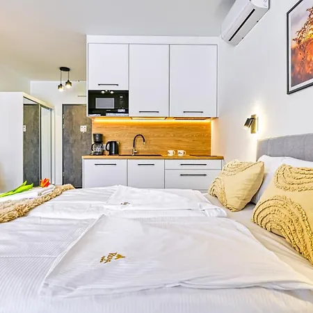 Osiedle Skalne - Blisko Western City, Wypozyczalni Quadow - By Royal Aparts Karpacz