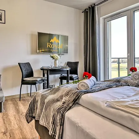 Apartment Osiedle Skalne - Blisko Western City, Wypozyczalni Quadow - By Royal Aparts *