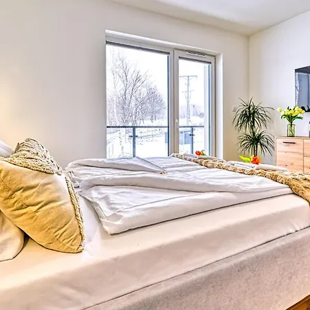 Apartment Osiedle Skalne - Blisko Western City, Wypozyczalni Quadow - By Royal Aparts